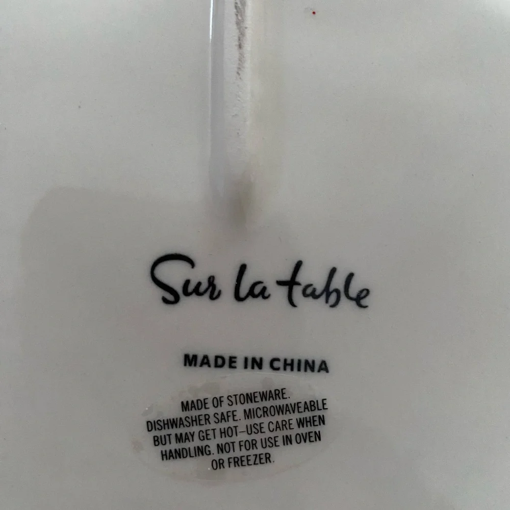 Sur‎ La Table Santa Claus Ceramic Holiday Christmas Plate
